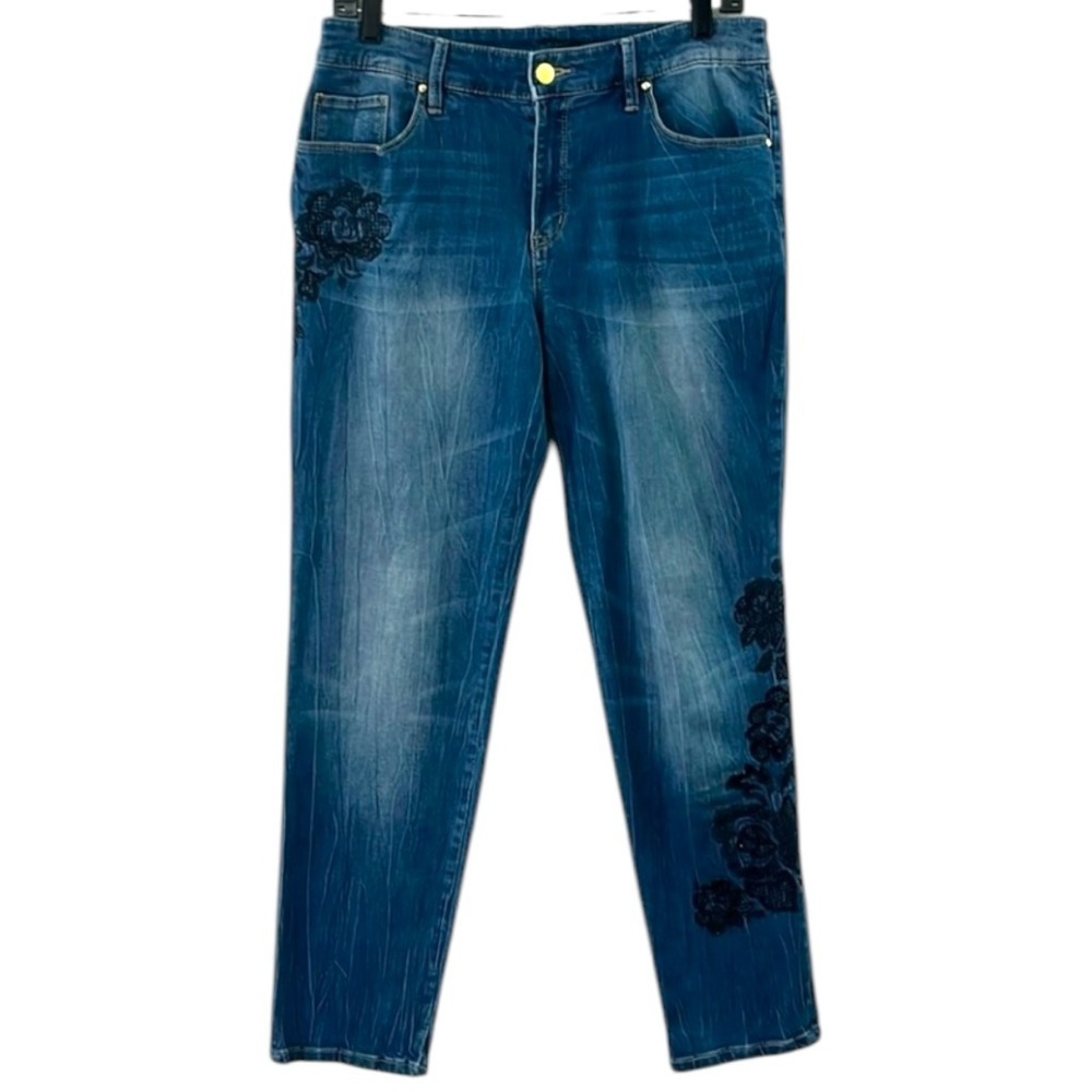 Chico’s 0.5(6) Platinum Denim Collection Sequin/Floral Embroidery Skimmer Jean